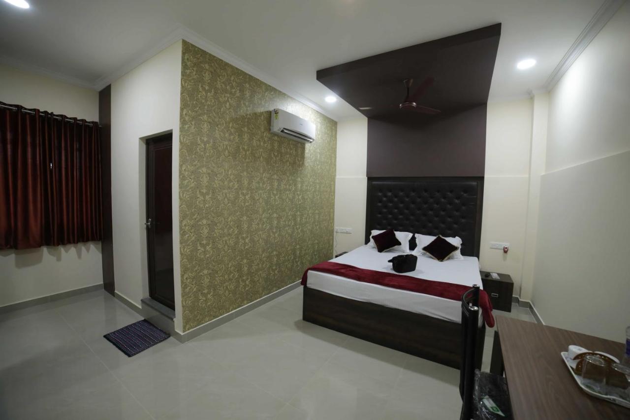 Aparthotel Shivalaya Residency