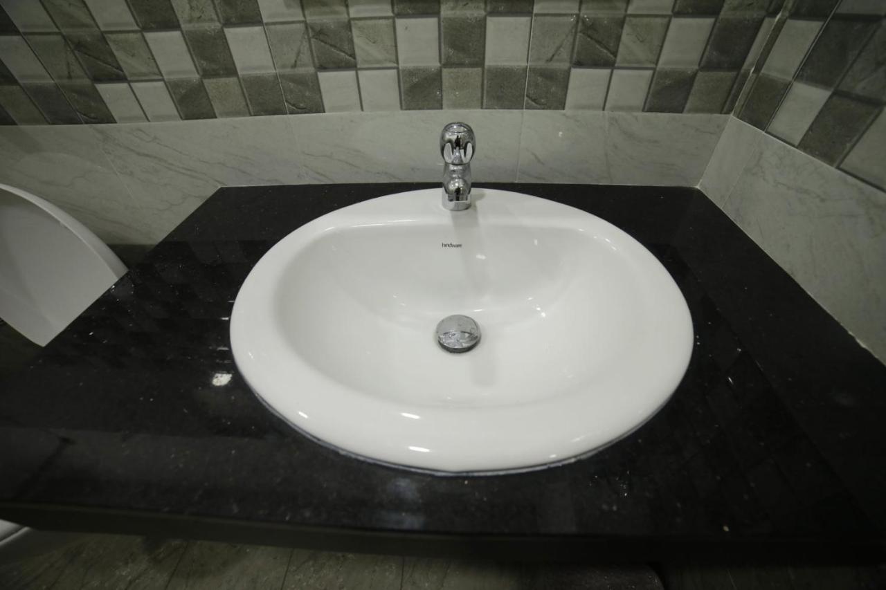 Aparthotel Shivalaya Residency *