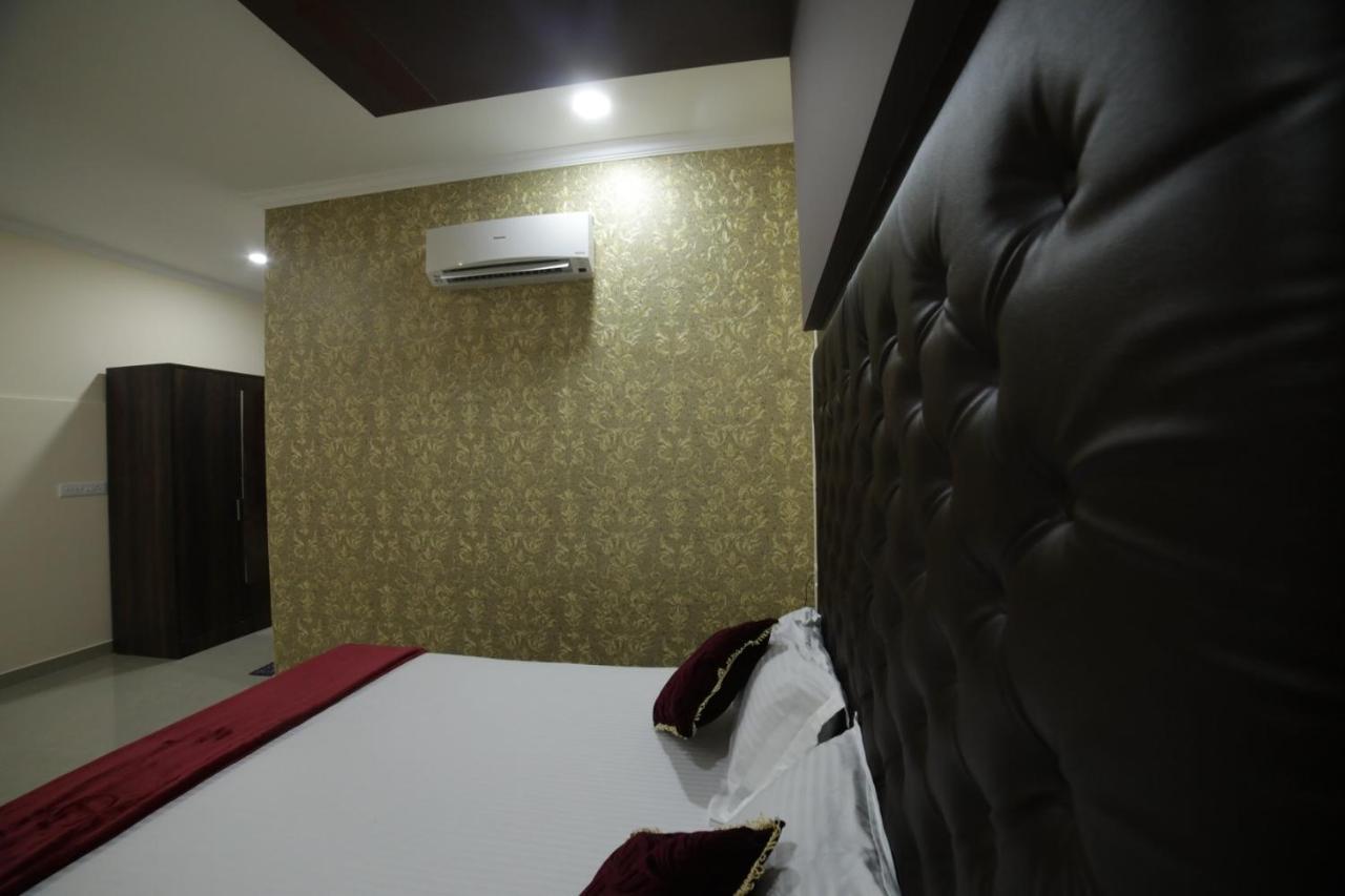 Shivalaya Residency * Thrissur